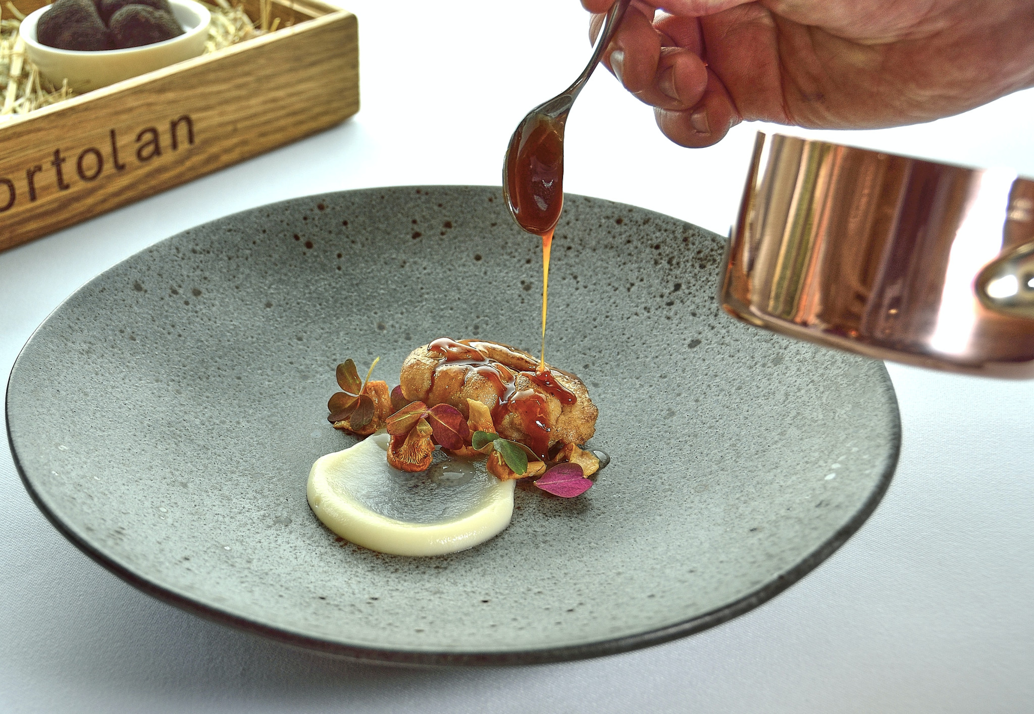 Chef d' Hotel